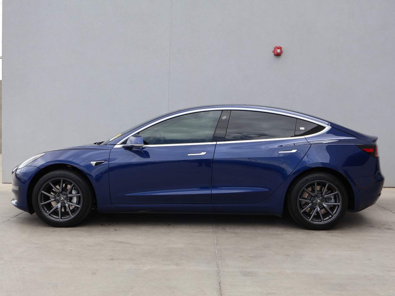 tesla model 3 2019 5YJ3E1EA6KF402826 image tesla model 3 2019 5YJ3E1EA6KF402826 image